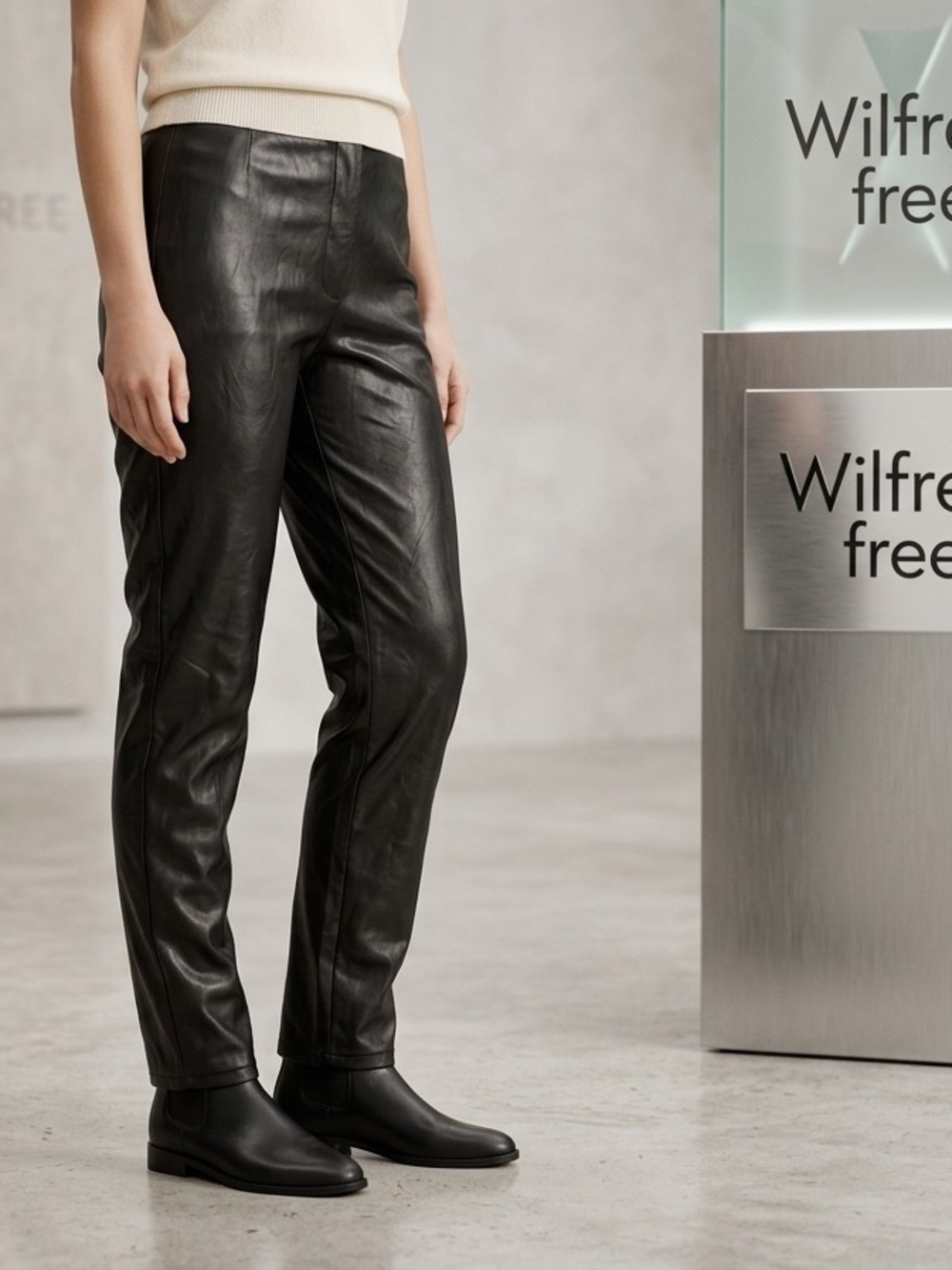 Wilfred Free Black Faux Leather Pants with Elastic Waist Like A New 💕